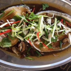 โต๊ะจีน ชัยอนันต์โต๊ะจีน รับจัดโต๊ะจีนราคาถูก.โทร 0629254663