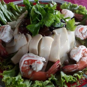 โต๊ะจีน ชัยอนันต์โต๊ะจีน รับจัดโต๊ะจีนราคาถูก.โทร 0629254663